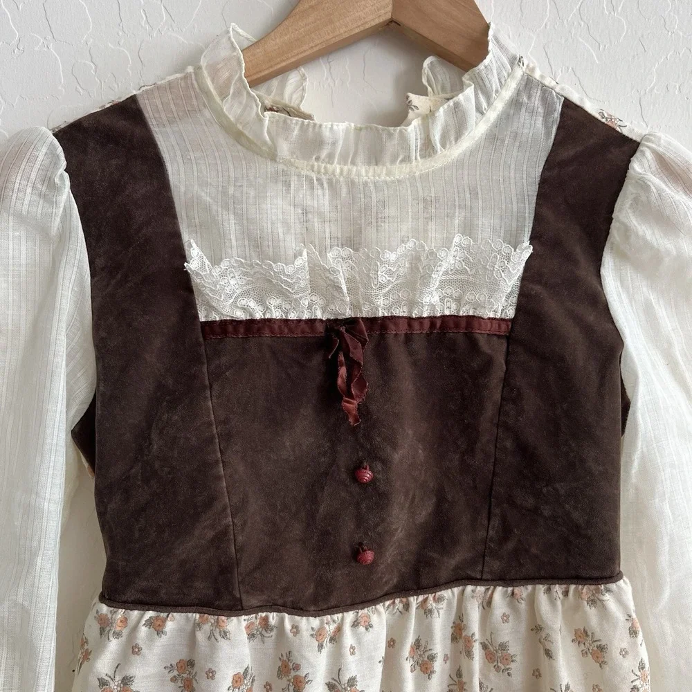 Vintage 70s JCPenney Prairie Velveteen Floral Ruffled Lace Long Girls Dress SZ 8